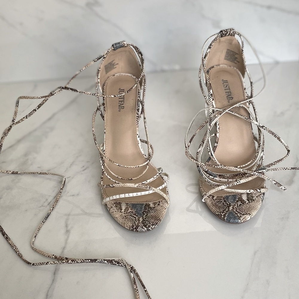 JustFab snakeskin tie up heels size 9